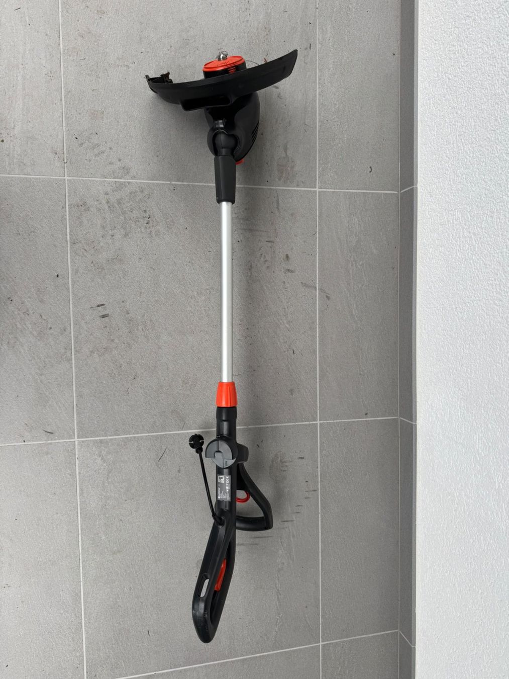 Gardena Tagliaerba: Débroussailleuse Gardena electrique – Usato da St Legier La Chiesaz venduto da pgjudd 3