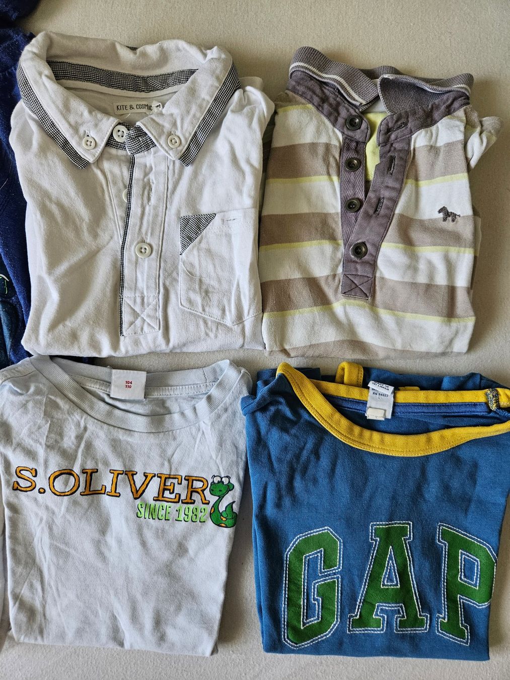 Camicie, T-shirt & Polo: Set 6 T-Shirt ca. Gr. 104 – Usato da Unterengstringen venduto da saraman 2