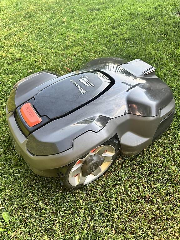 Husqvarna Rasenmäher: Husqvarna Automower 405X – Gebraucht aus Wittenbach von BGR1972