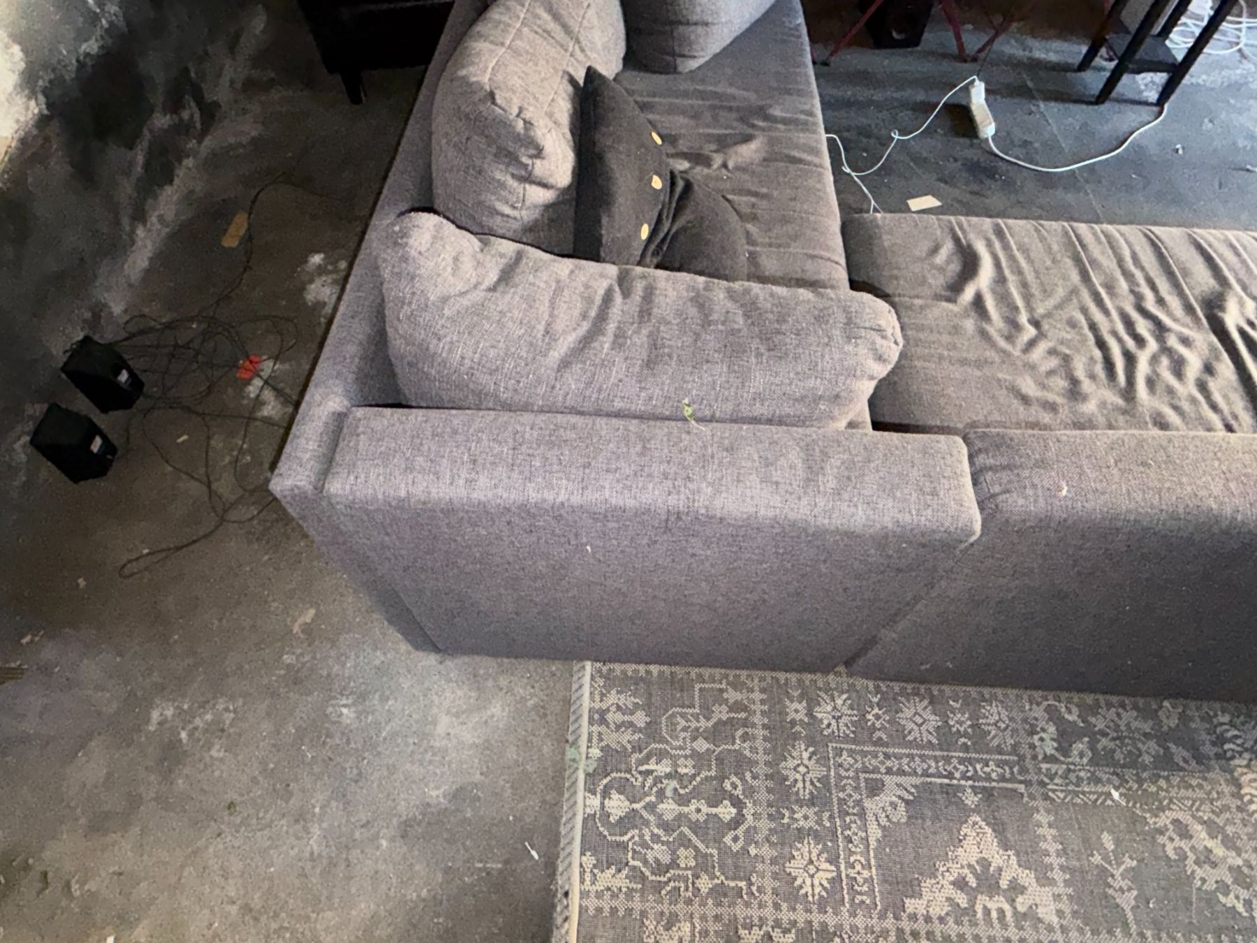 Divani: Ecksofa Schlafsofa grau mit Bettfunktion gebrauchter Zustand – Usato da Winterthur venduto da wan_wan 3