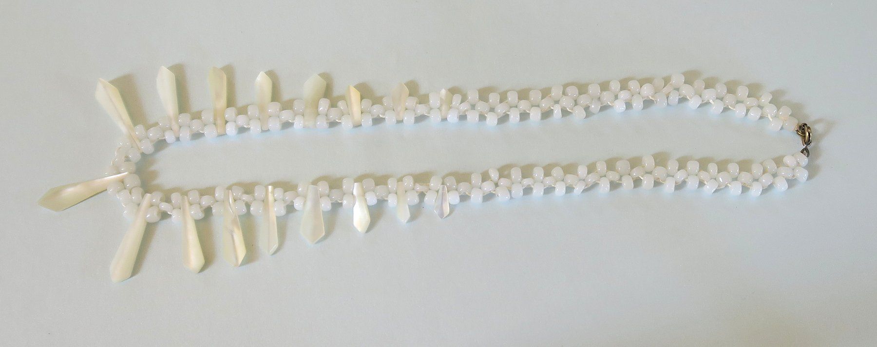 Catenine: Perlmutt - Glasperlen Halskette – Usato da Brittnau venduto da marlenestone 1