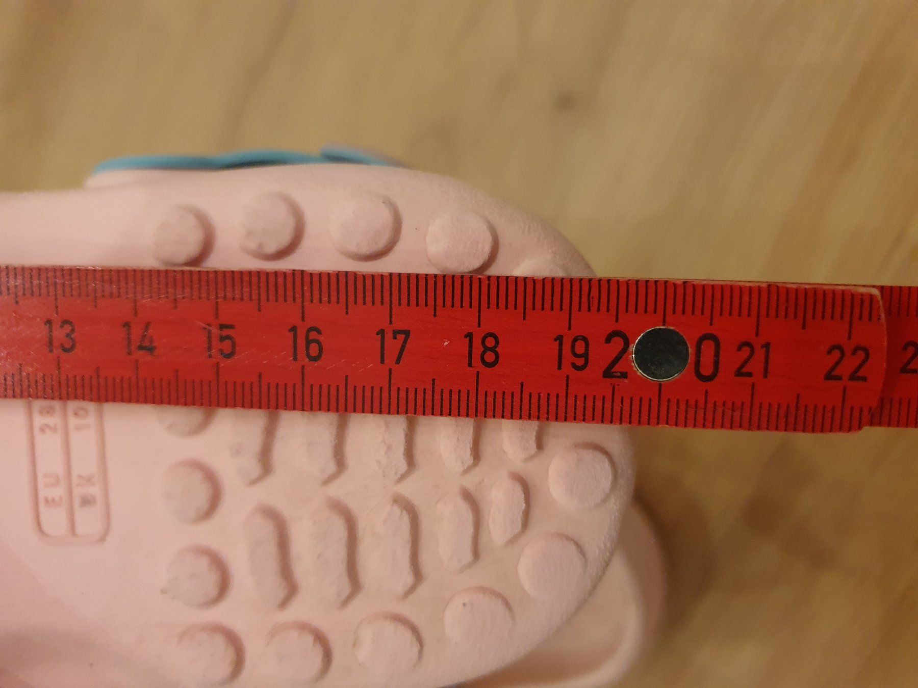 Schuhe für Jungen: Gummi Clogs, Badeschuhe, Gr. 28, rosa – Gebraucht aus Heinrichswil von frankie19860 1