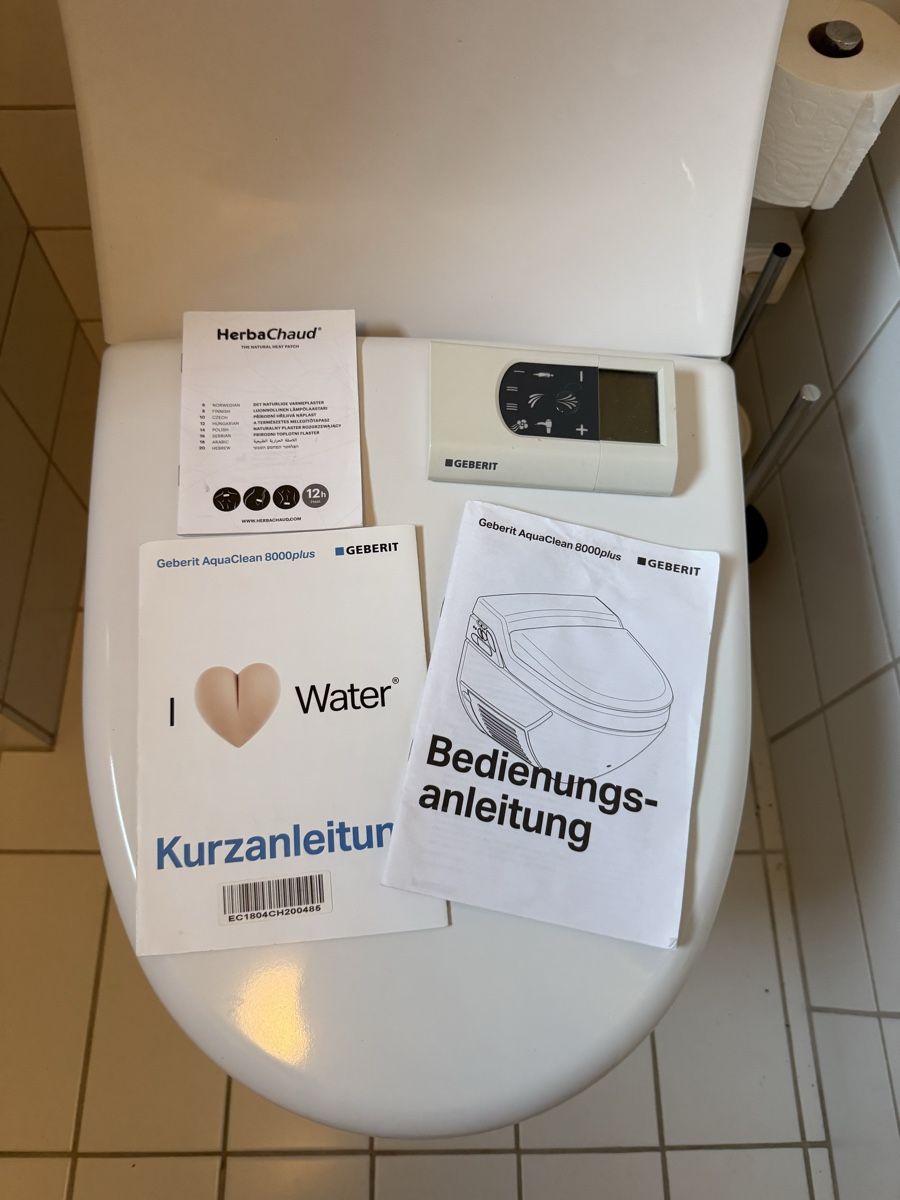 Geberit WC: Geberit AquaClean 8000plus Dusch-WC Weiss – Gebraucht aus Reinach BL von rom_jb5y 6