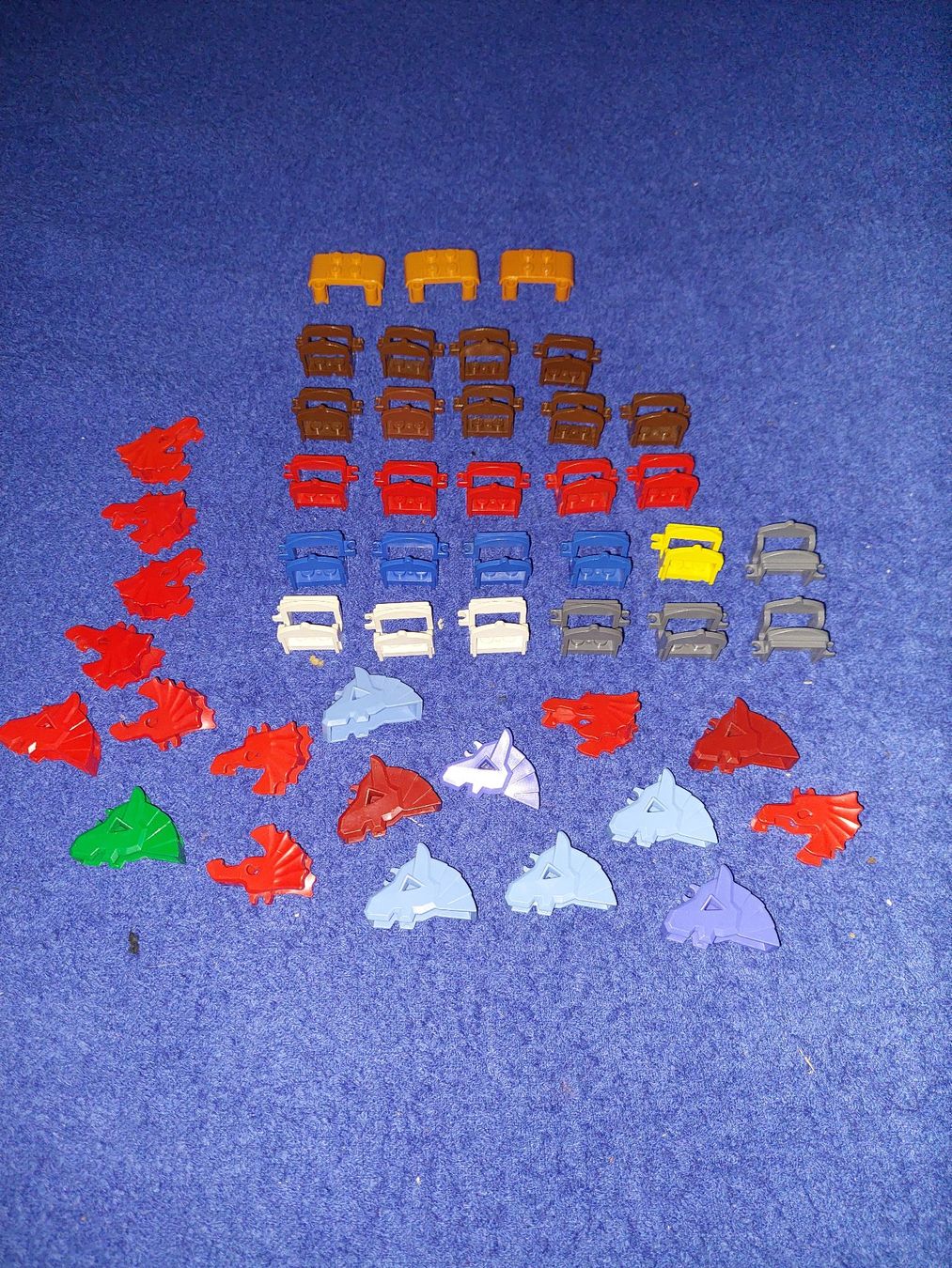 Lego Kit di costruzioni: Lego Pferdesättel und Kopfschmuck – Usato da Altenrhein venduto da schalumpfi