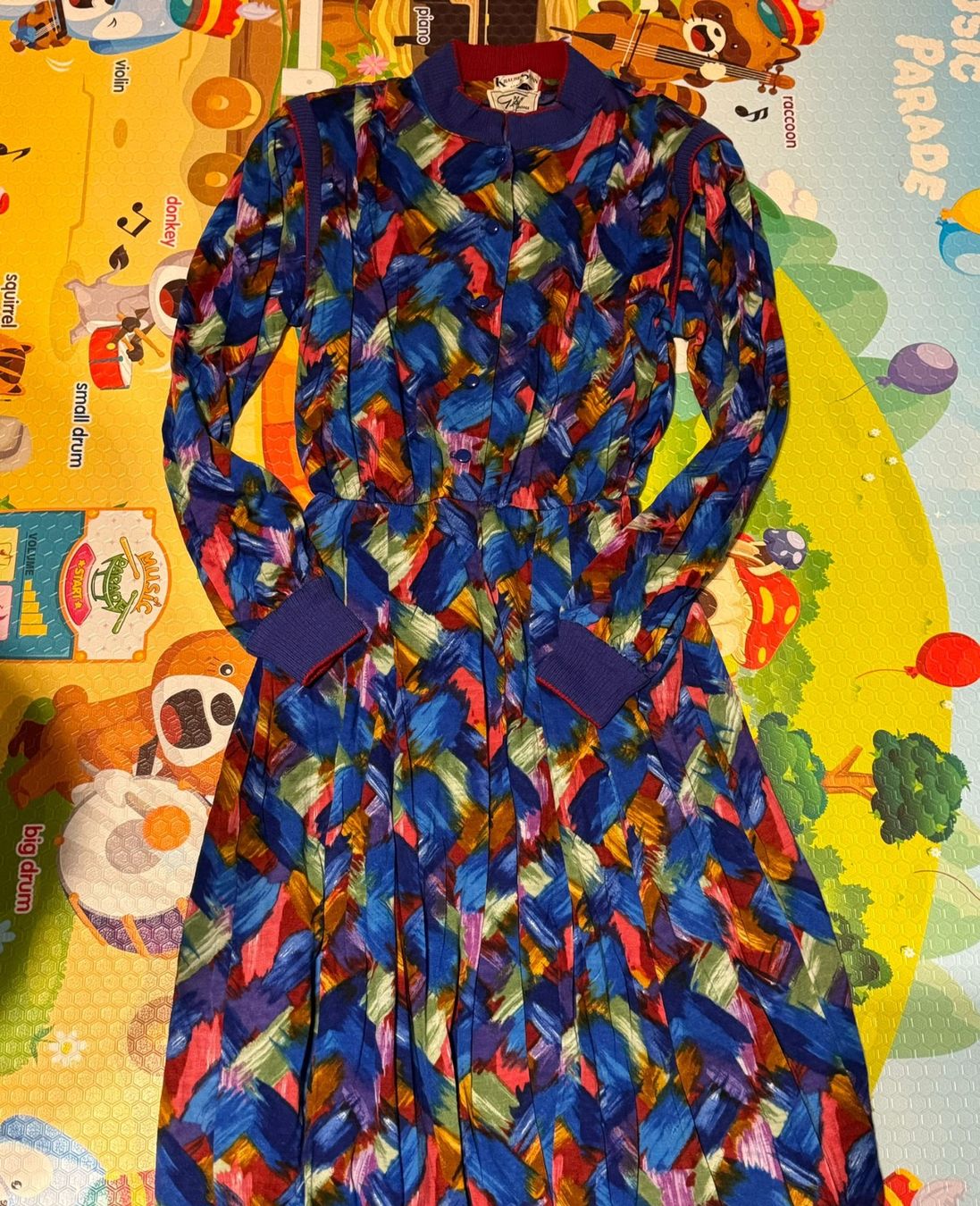 Robes: Kleid – D'occasion à Eschenbach LU par Amato1985