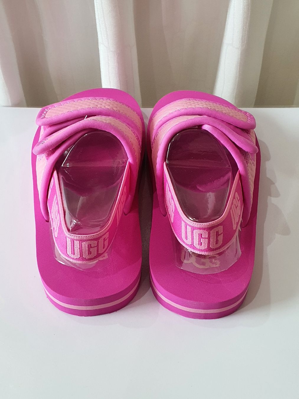Ugg Scarpe per ragazze: Gr. 36 - UGG Kindersandalen, Neu – Nuovo e nell'imballaggio originale da Nürensdorf venduto da sal_g2bz 3