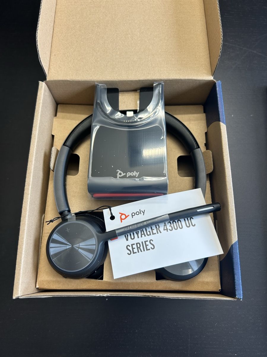 Cuffie: Poly Voyager Headset neu – Nuovo e nell'imballaggio originale da Oberwil-Lieli venduto da dan-1987