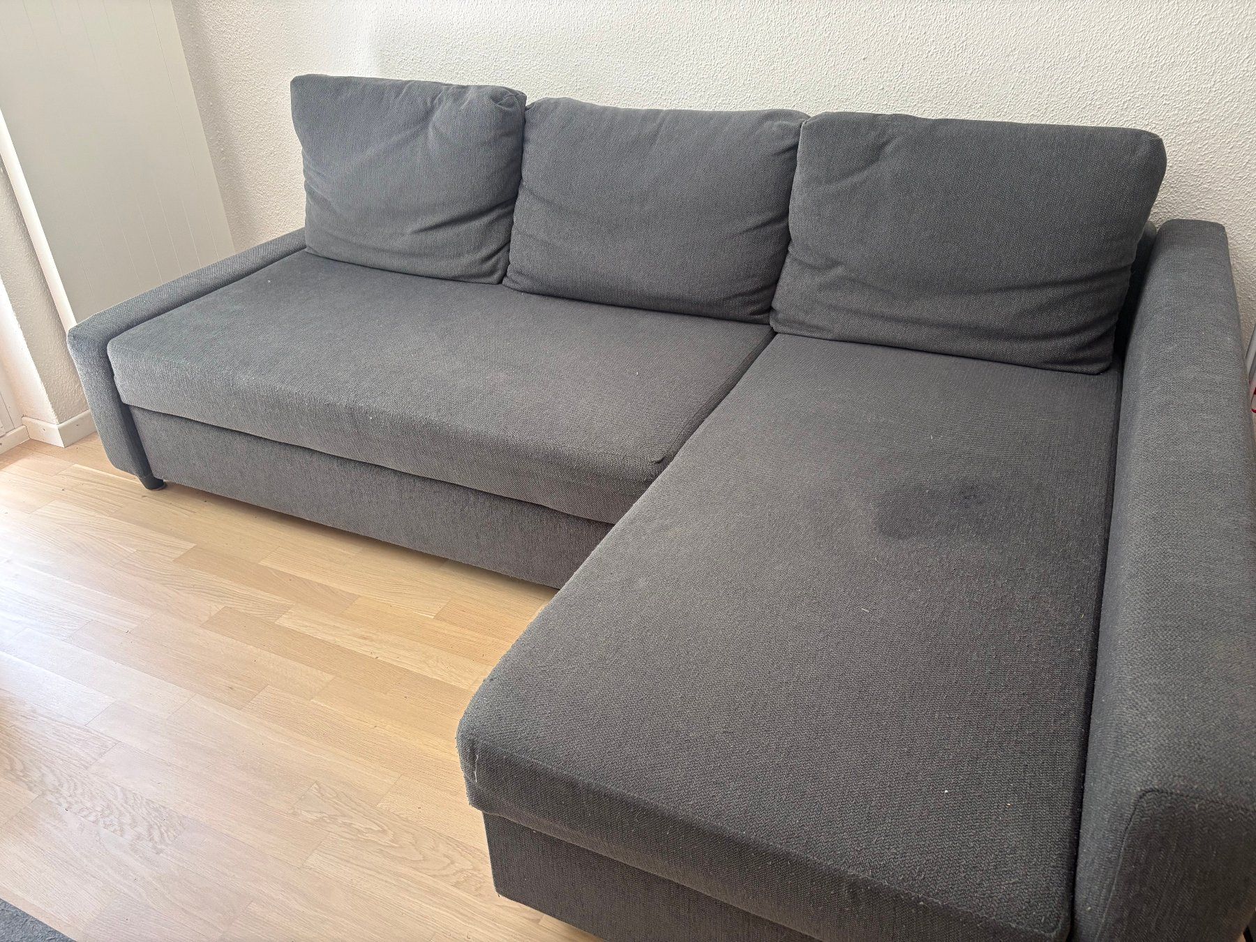 Ikea Sofas: ZUM VERSCHENKEN Ikea FRIHETEN Eckbettsofa – D'occasion à Zürich par zanili 1