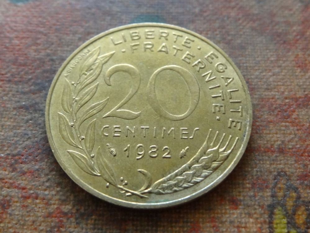 Tutti le monete: FRANCE  20 Centimes  1982 – Usato da Romanel-sur-Lausanne venduto da Swift13