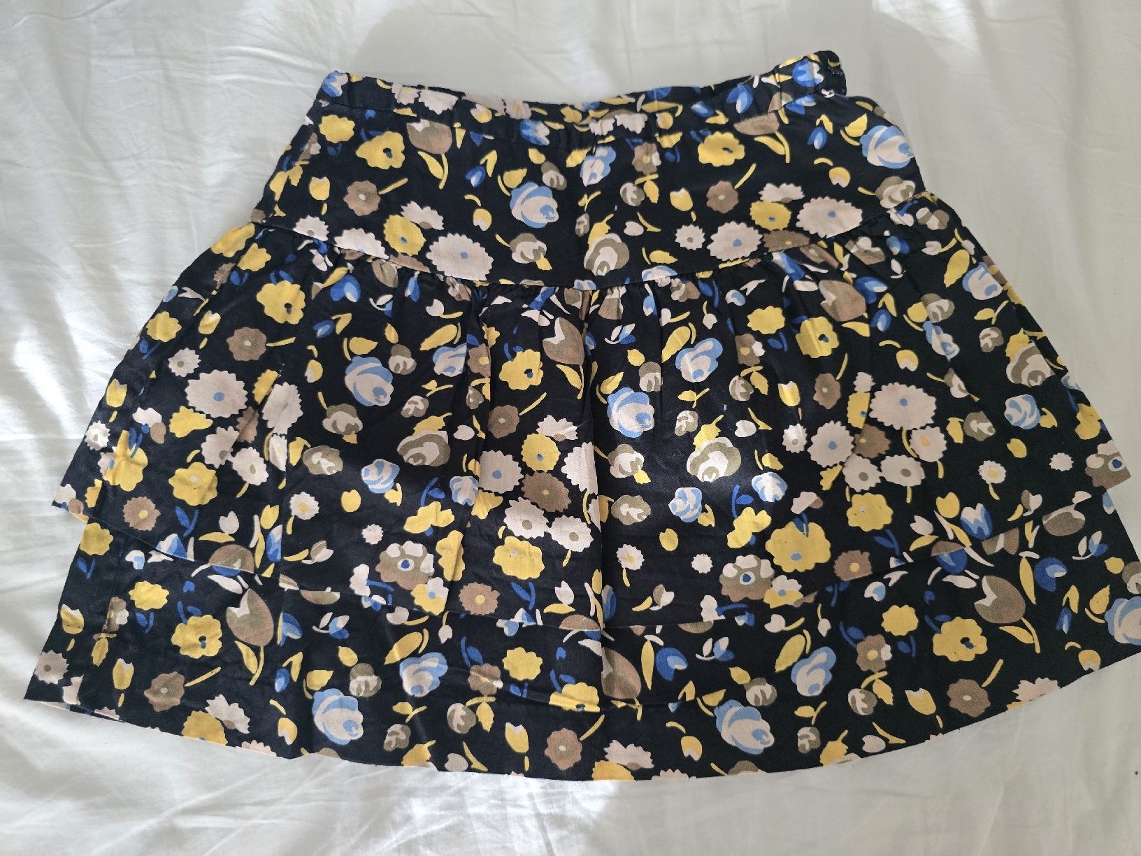 Bonpoint Vestiti & Gonne: Cute Bonpoint Floral Skirt – Usato da bern venduto da gsh_2w9d