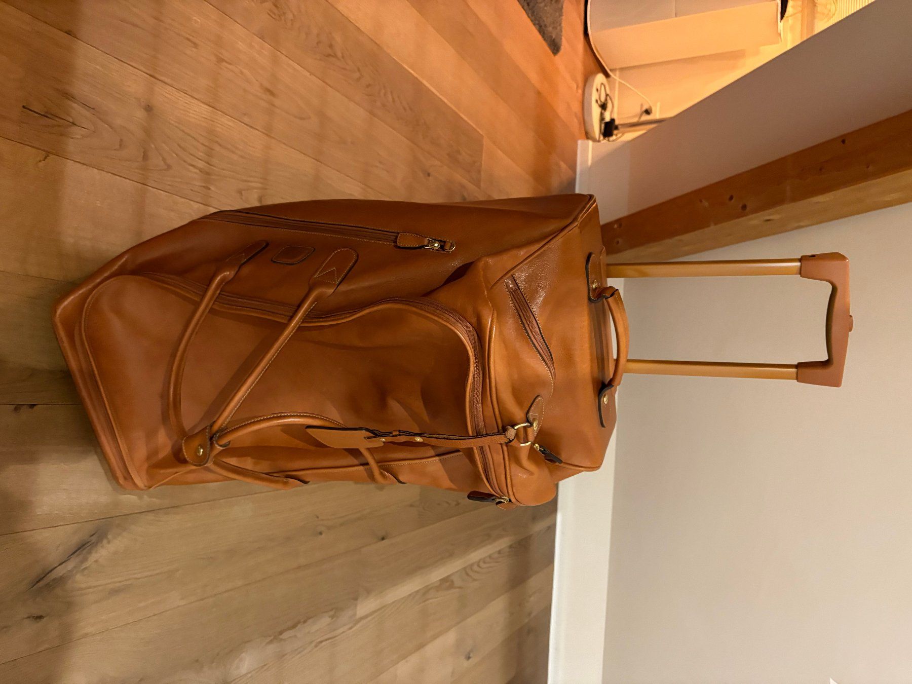 Brics Taschen: Exklusive Bric's Leder-Reisetasche – Gebraucht aus Oberrieden von E.r.jaeger