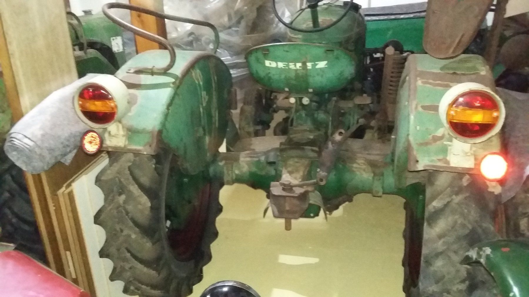 Deutz Trattori: Oldtimer - Traktor DEUTZ D15 mit Mähbalken , verm. 1. Hand – Usato da Dulliken venduto da Classiclerch4657 2