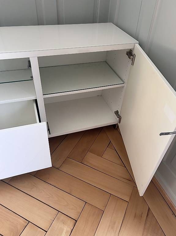 TV Möbel: IKEA Beste TV Schrank – Gebraucht aus Zürich von phi_y2ly 2