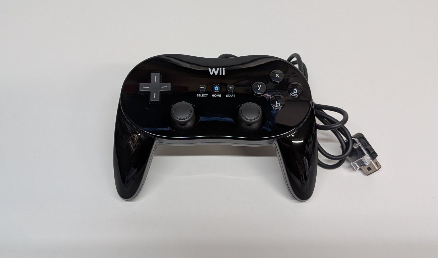 Nintendo Controller: Original Nintendo Wii Classic Controller schwarz – Usato da Menziken venduto da mame18