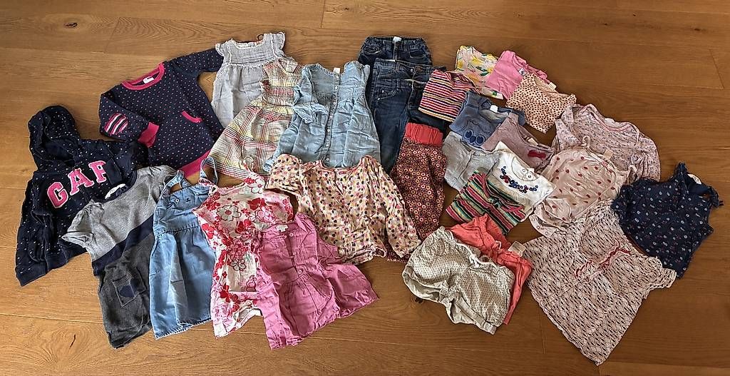 Lotti & Set di vestiti: Kleiderpaket Mädchen 92 – Usato da Männedorf venduto da lachen2011
