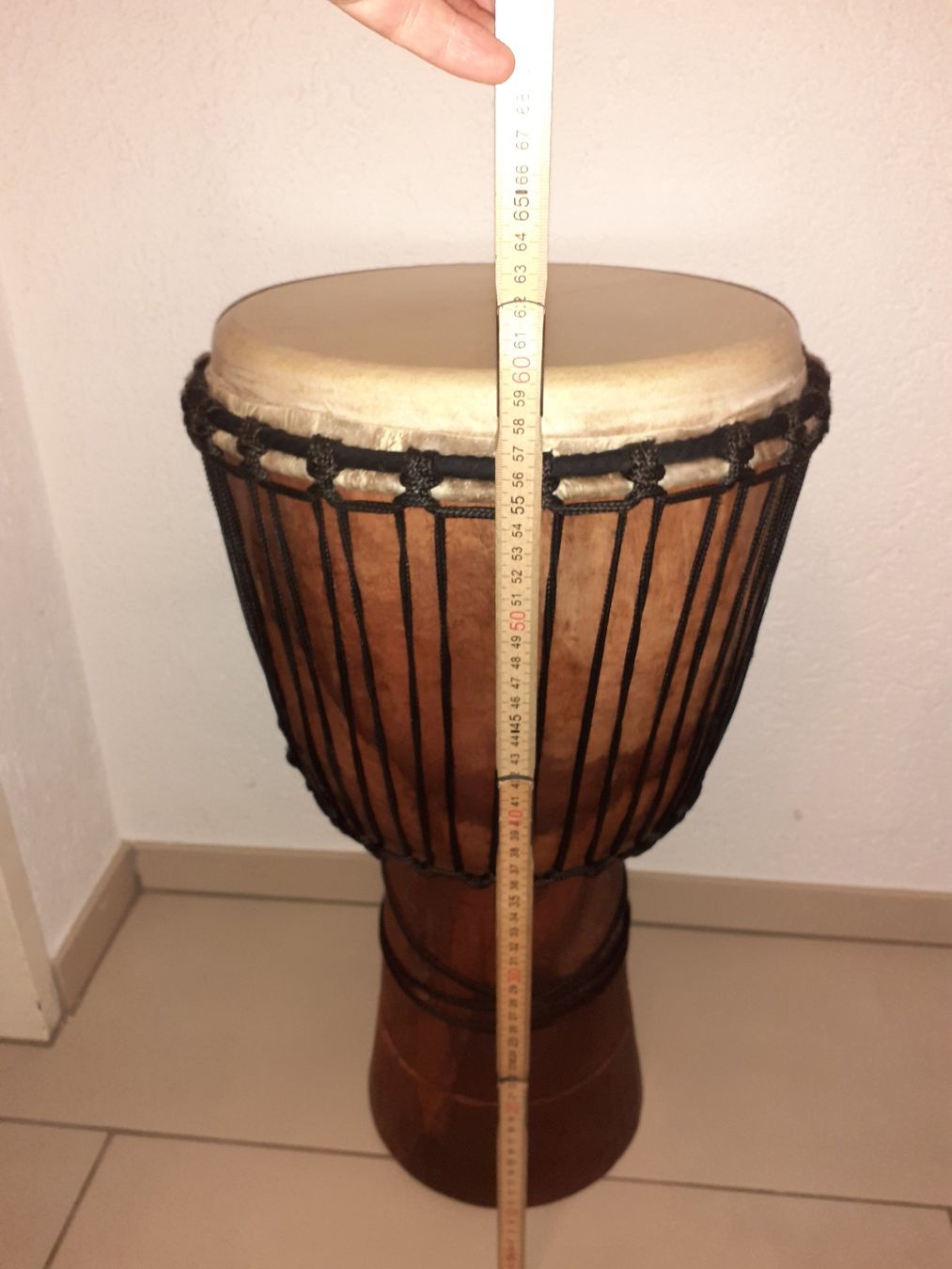 Instruments de musique: Djembe mit passender Tasche und Lehrbuch ink. CD – D'occasion à Volketswil par greifensee11511 2