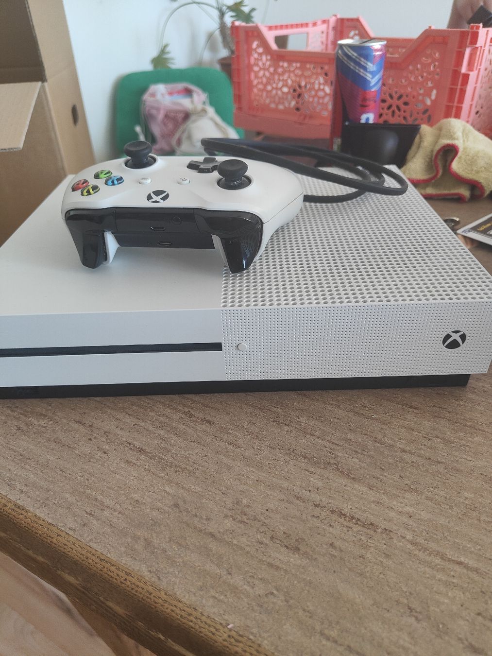 Microsoft Console: Xbox One S Konsole mit Controller und Kabel weiss – Usato da Zürich venduto da julianbo 1