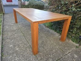 Esstisch,  grosser Holztisch