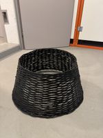 Weihnachtsbaumständer aus Rattan