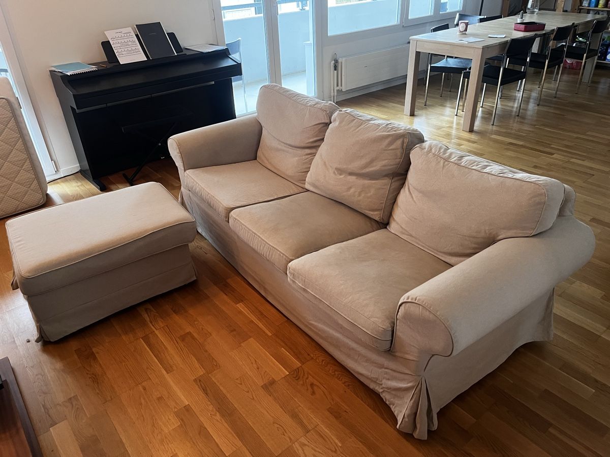 Divani: Beiges Stoffsofa – Usato da Nidau venduto da Schimione 1