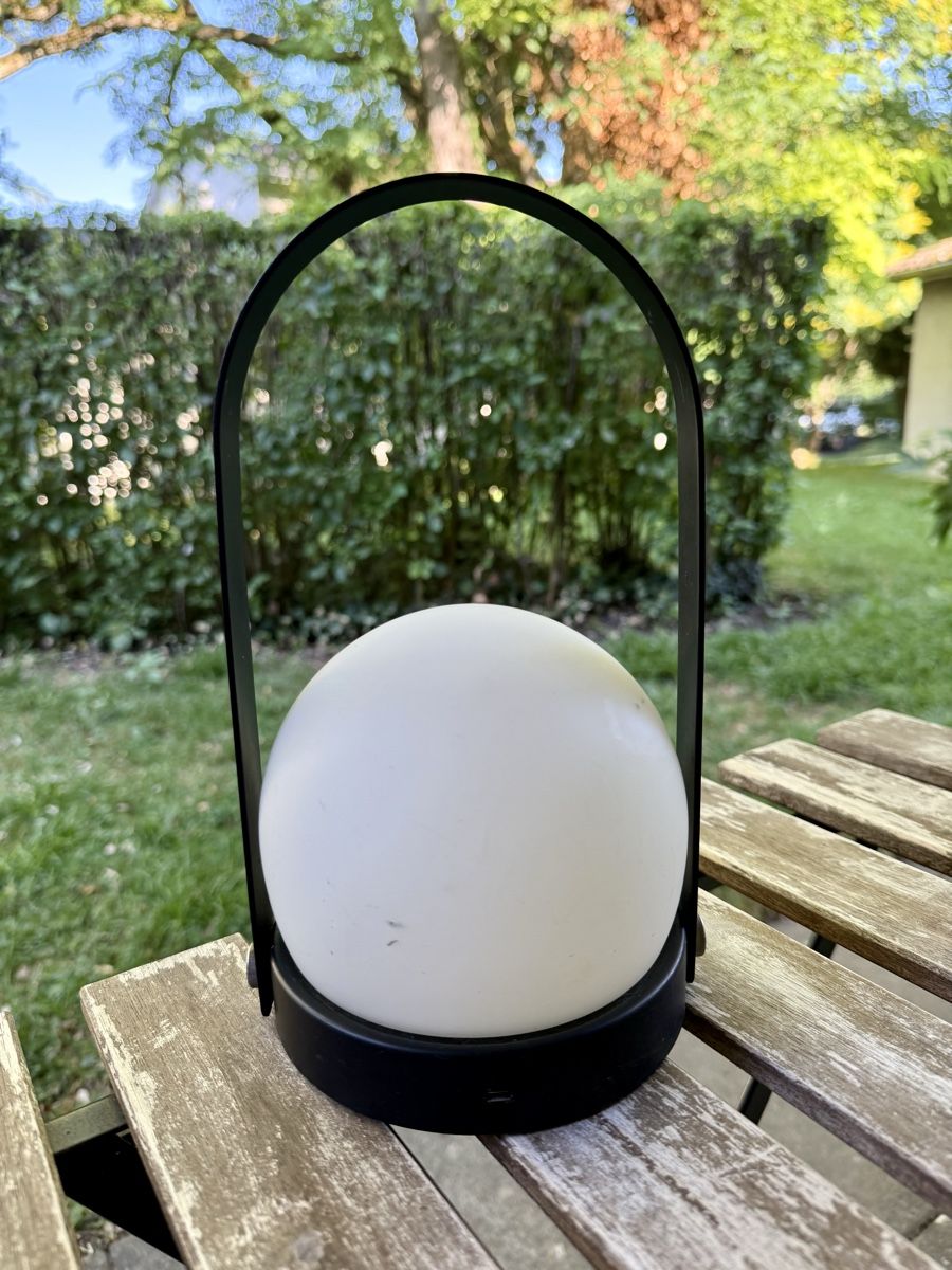 Lampen: LED Designer-Akkuleuchte – Schwarz – Gebraucht aus Zürich von Lemurenfest 2