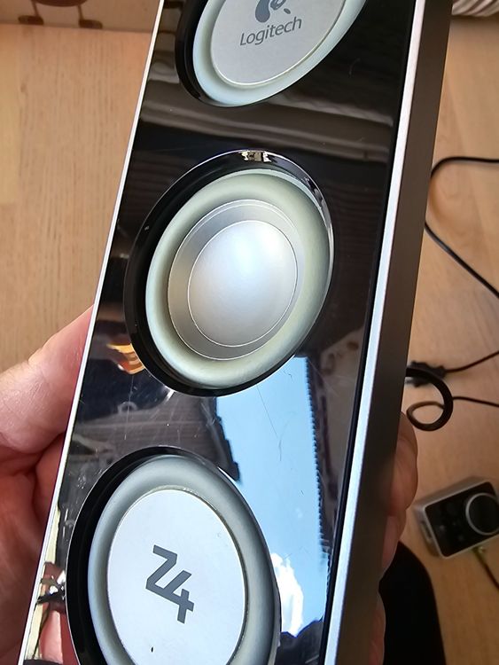 Logitech Z4 Lautsprecherset (Gebraucht) in Kleinandelfingen für CHF 29 ...