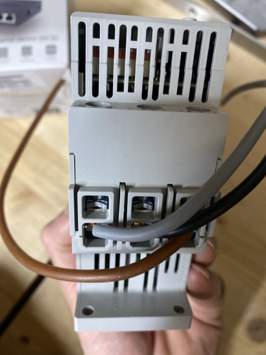 Componenti elettronici: SMC-3 Smart Motor Controller / Soft Starter 16A – Usato da Brugg AG venduto da nr1 3