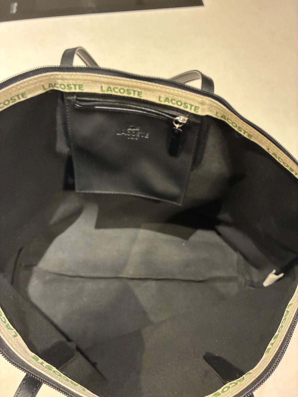 Lacoste Taschen für Damen: LaCoste Shopper – Gebraucht aus Birmenstorf AG von Timeaali 1