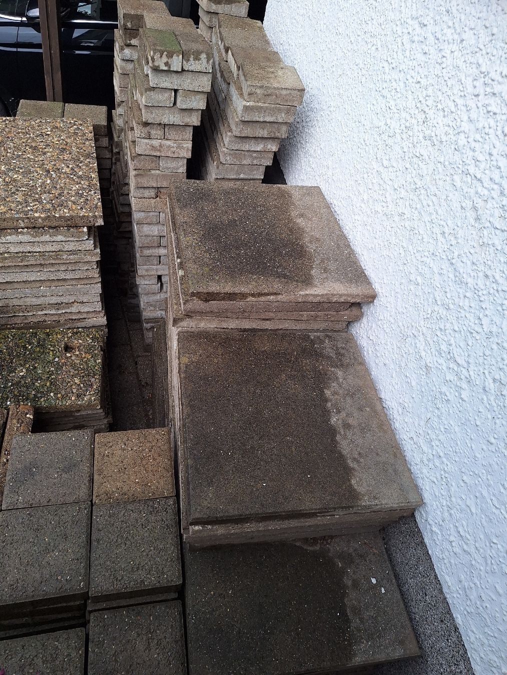 Rivestimenti per pavimenti: Verschiedene Verbundsteine abzugeben – Usato da Wangenried venduto da Nici_09 1