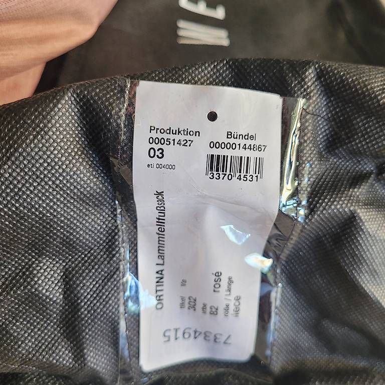 Schlafsäcke: Winterfusssack mit Lammfell-Einsatz Werner Christ – Gebraucht aus bubikon von Yabako 1