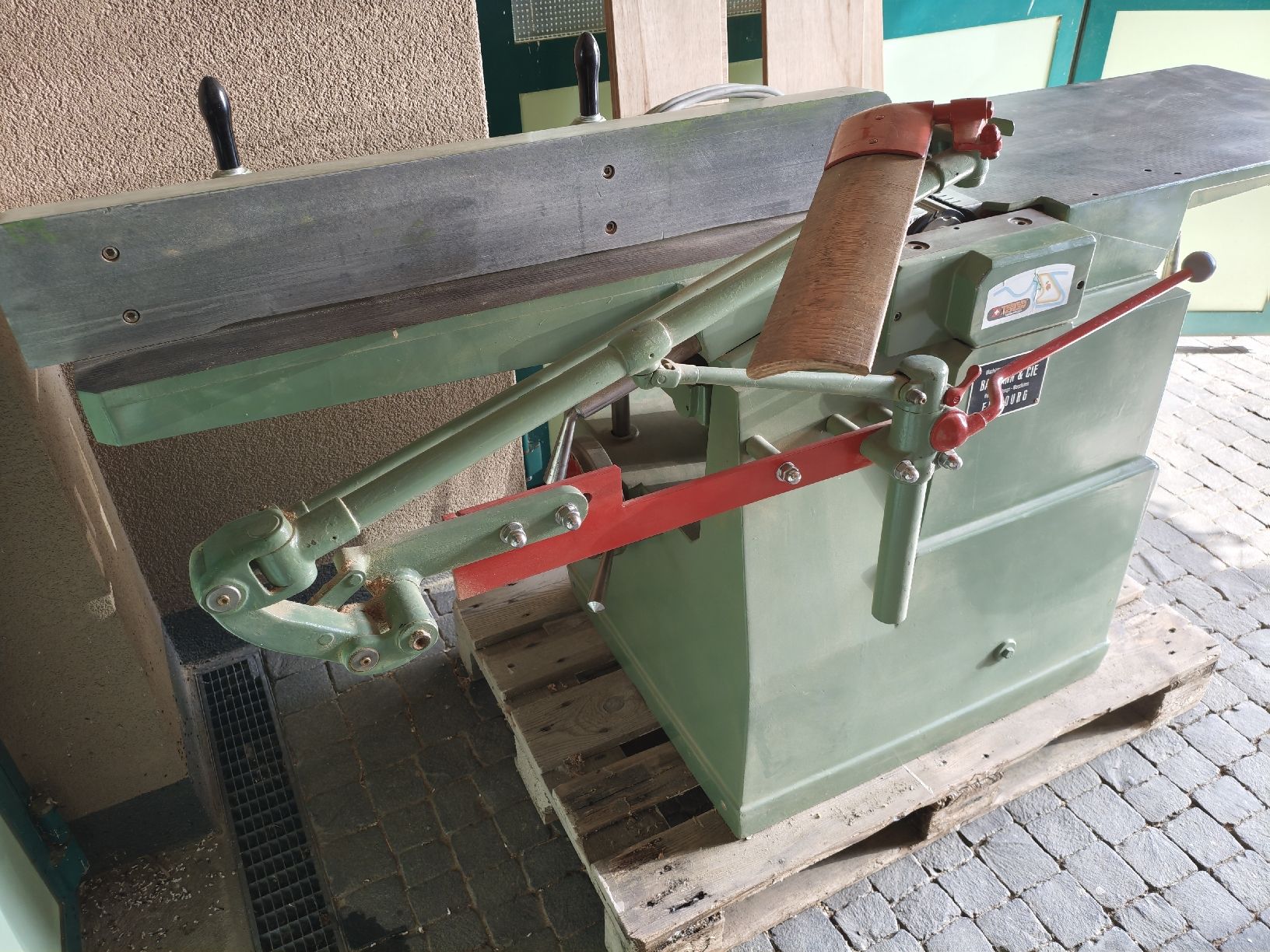 Tutte le macchine: Raboteuse-dégauchisseuse 40cm – Usato da Lussy FR venduto da geo_5zcn 2