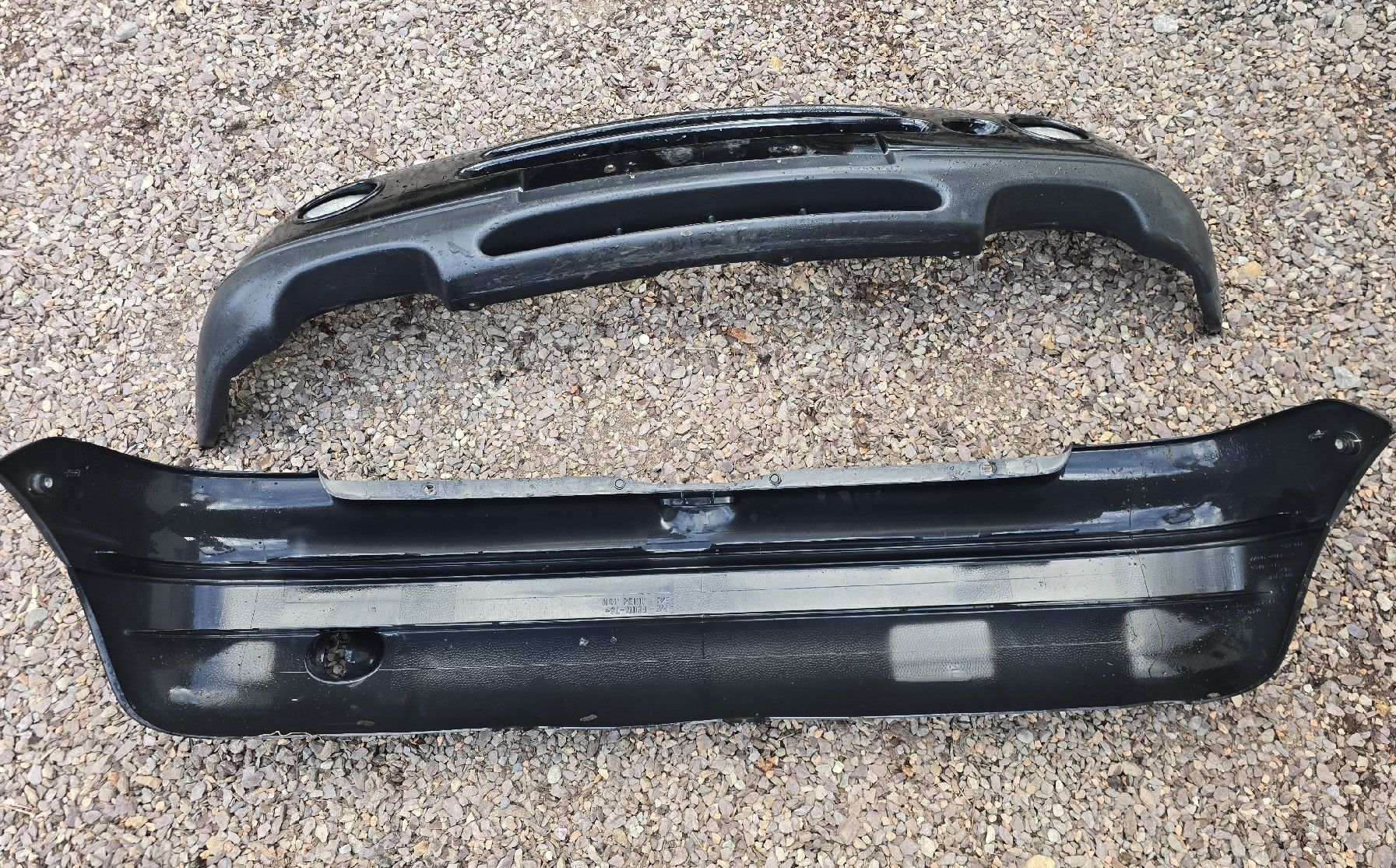 Renault Tutti pezzi di ricambio auto: Renault Twingo Front- & Heckstoßstange – Usato da Wangs venduto da Restposten.Garage 5
