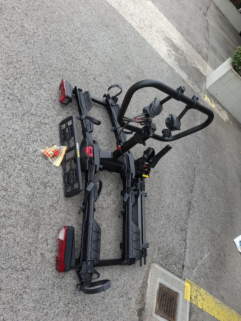 Attelages de remorque: Porte-vélos Buzzrack Scorpion Pro2 – Neuf avec emballage d'origine à Aïre par Bruno.ds 3