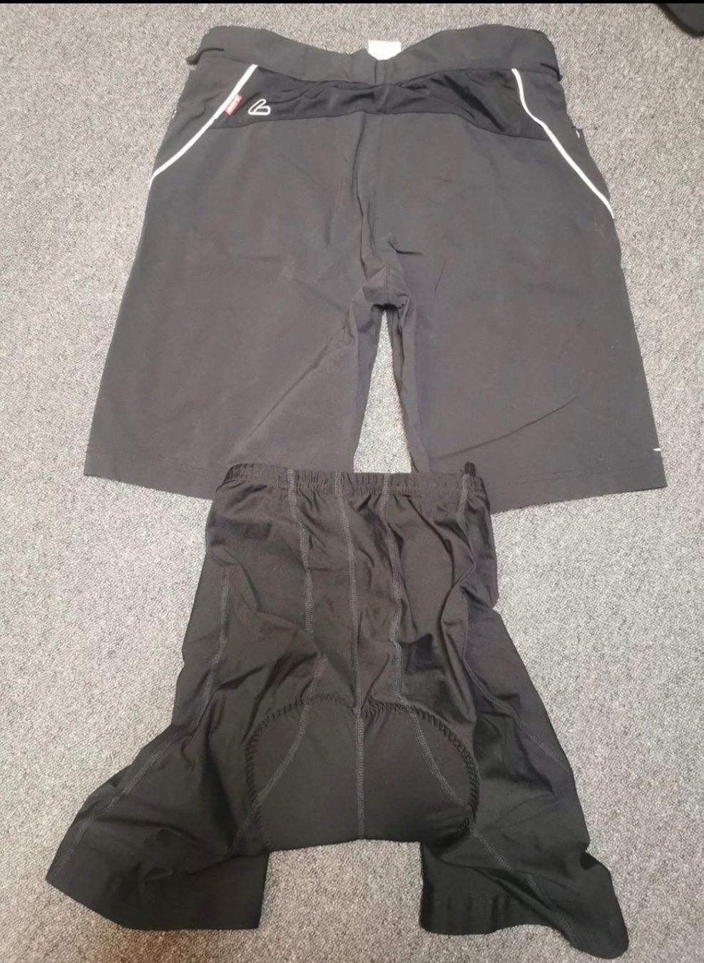 Löffler Pantalons: Velohose mit Innenhose von Löffler – D'occasion à Ittigen par franzis6 1