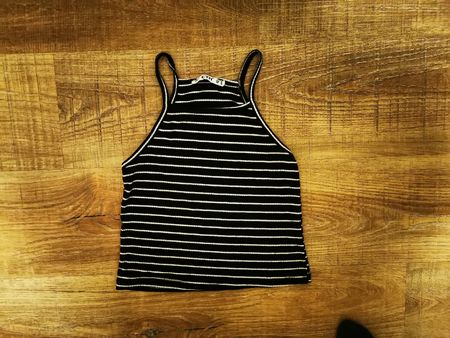 Sommer Top gestreift Gr. M schwarz/weiss Neckholder Crop Top