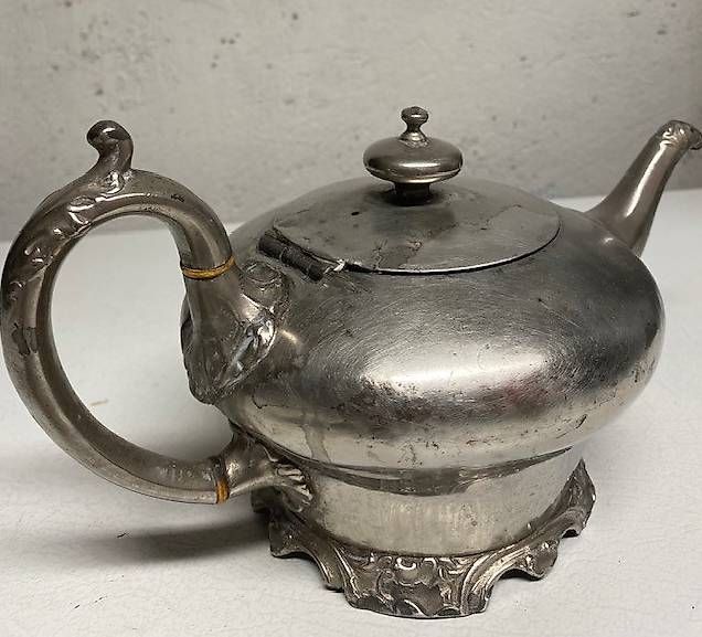 Teiere: Antica teiera Inglese placcata argento – Usato da Breganzona venduto da dan_qlf5 2