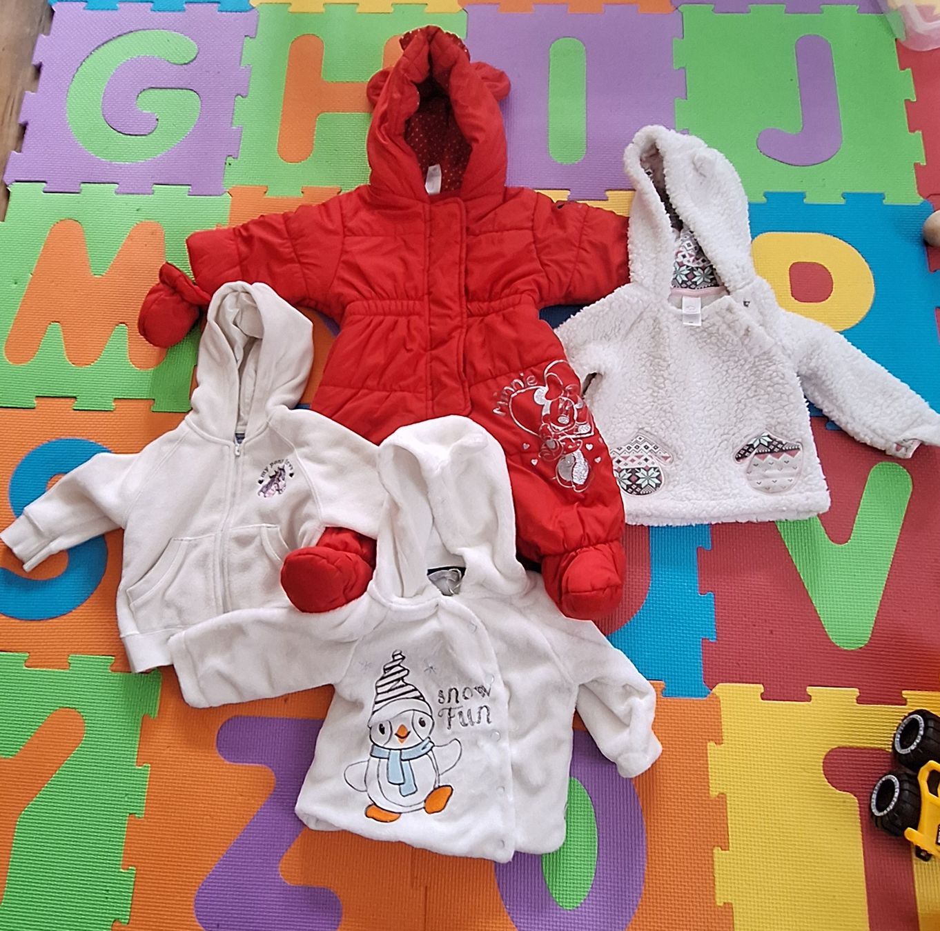 Lotti & Set di vestiti: Baby Kleider Set 4-teilig Winter – Nuovo (secondo la descrizione) da Berneck venduto da Bueschelady