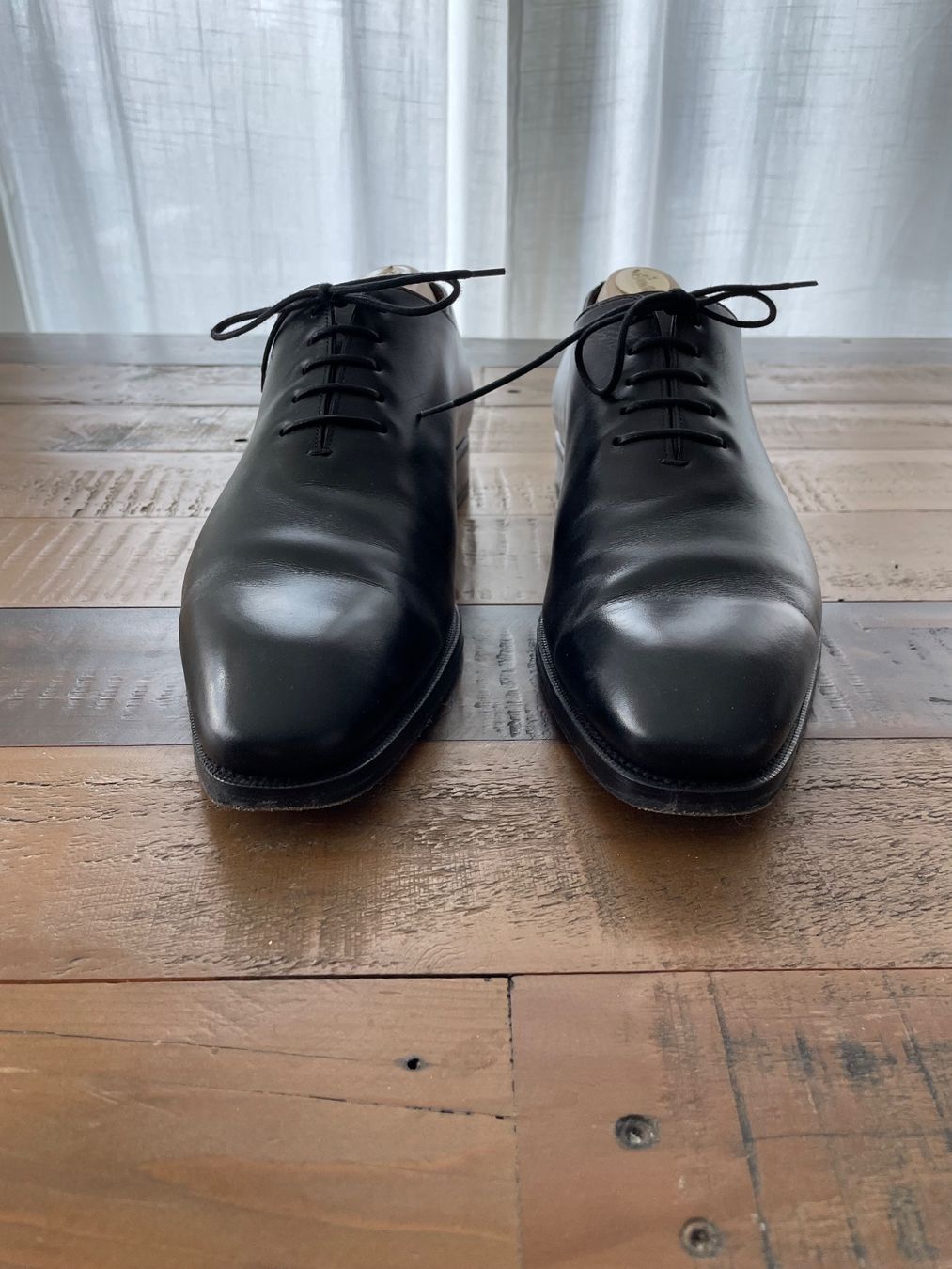 Scarpe da uomo: Carmina Wholecut Oxford 910 Rain, Schwarz, Größe 9 oder 43 – Usato da Zürich venduto da Braden 1