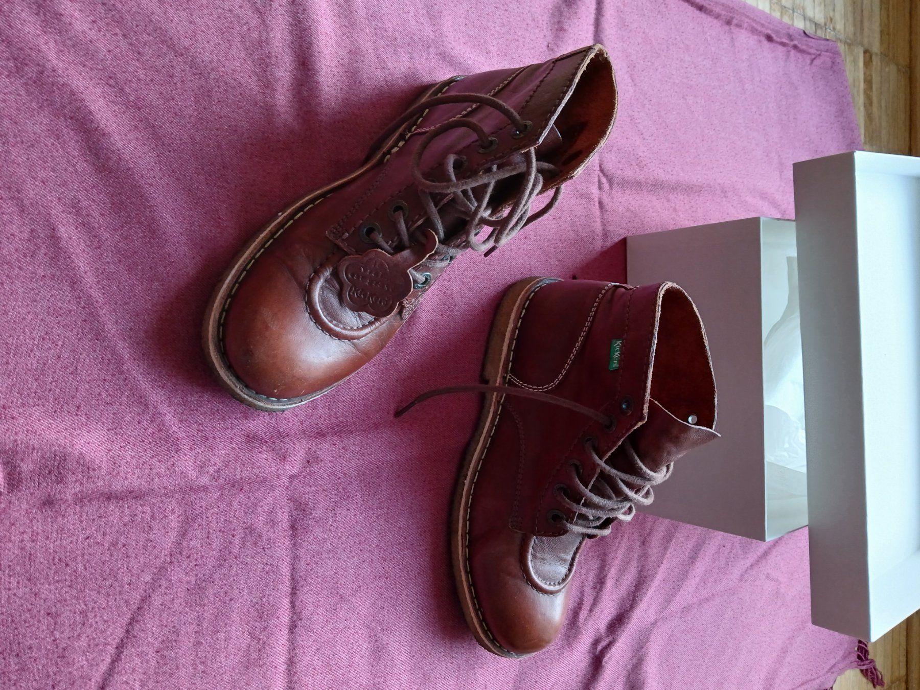 Kickers Scarpe da donna: Damenschuhe, Kickers, Leder, Größe 39 – Nuovo (secondo la descrizione) da Zürich venduto da cru_fidelo