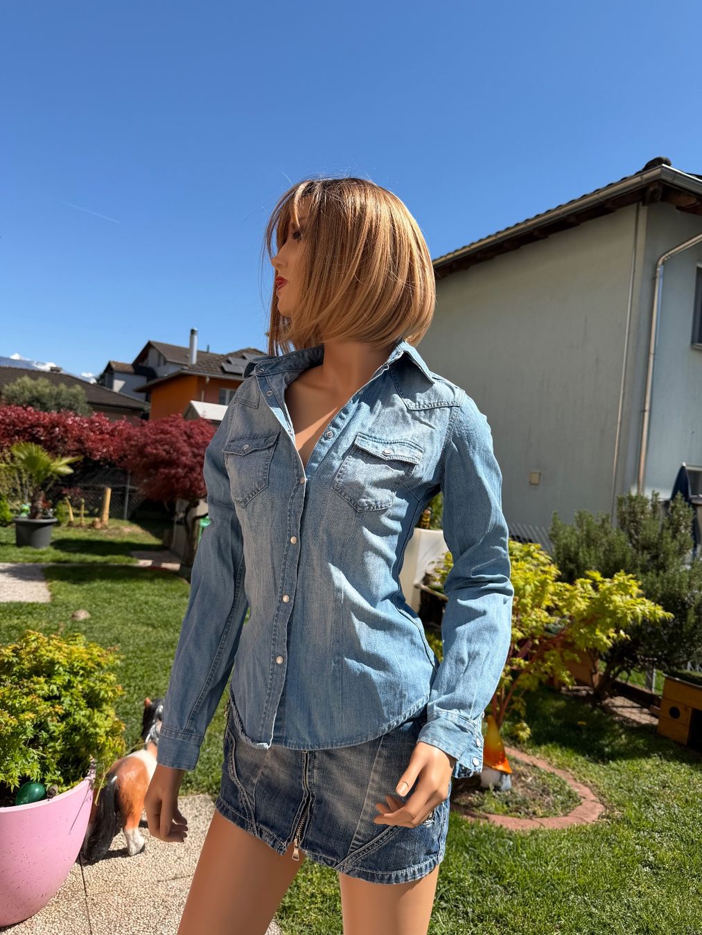 Chemisiers: Jeanshemd Damen Gr. 34 - hellblau – D'occasion à Cugnasco par tizianaq