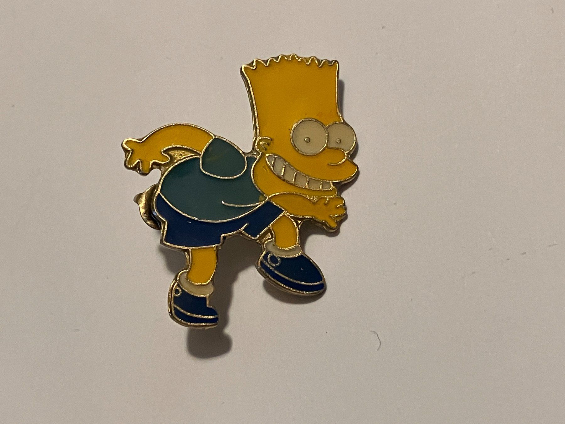 Placchette & Badge: 1 Pin Bart Simpson – Usato da Basel venduto da djwwpp