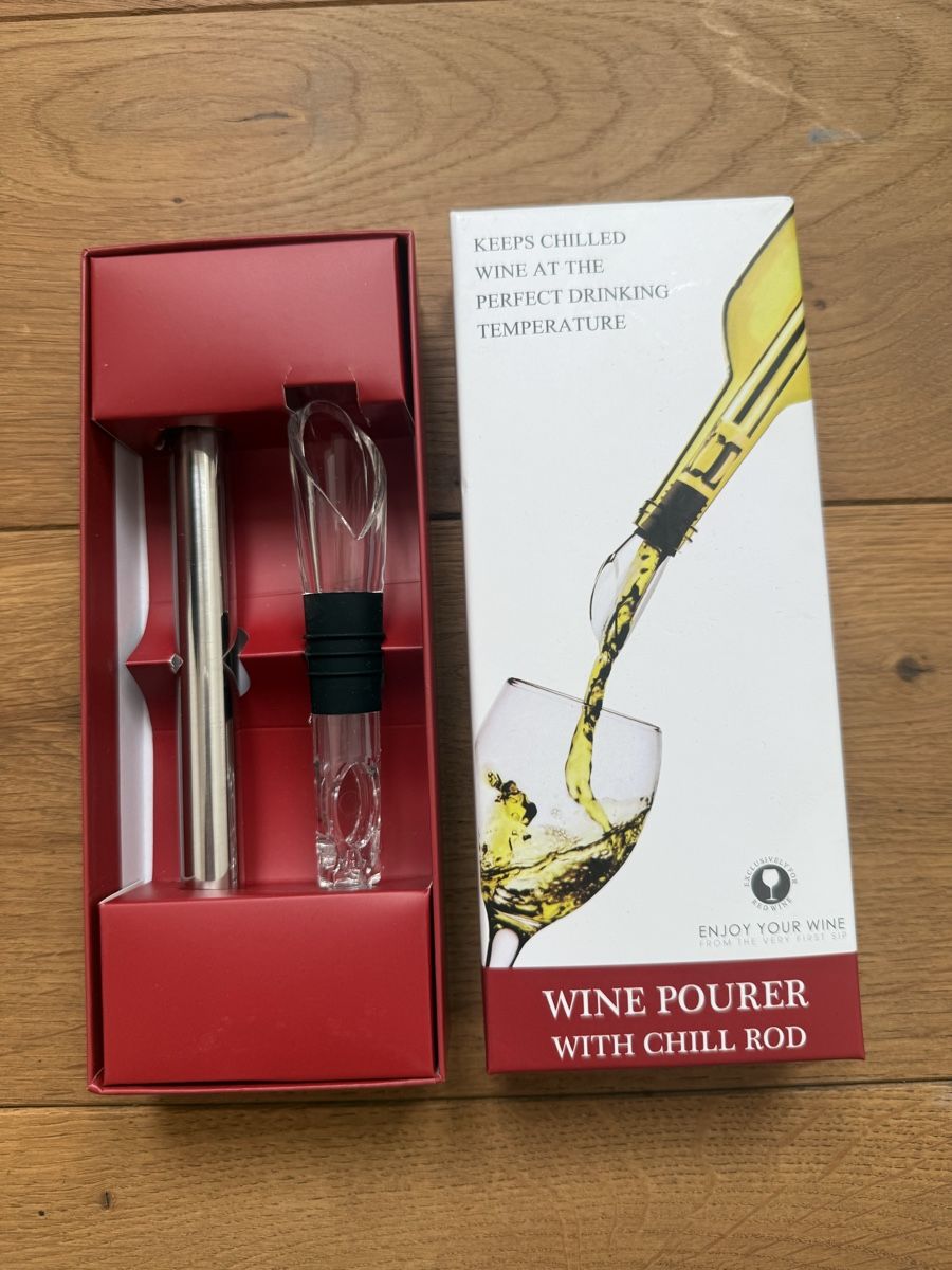 Elettrodomestici da cucina: WEINAUSGIESSER MIT KÜHLSTAB – Nuovo e nell'imballaggio originale da Goldach venduto da jil_vnd8