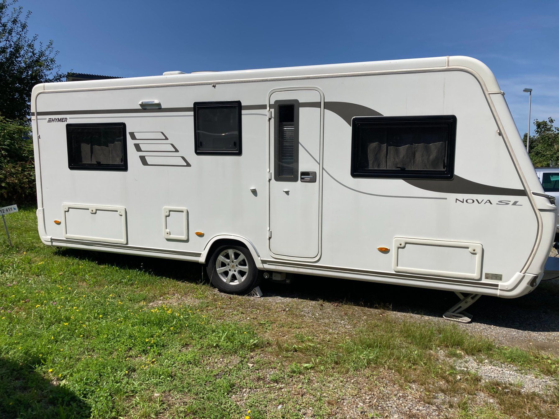 Veicoli da campeggio: Eriba Nova 541 SL, Mover XT, Thule Sackmarkise – Usato da Zwillikon venduto da eyhof