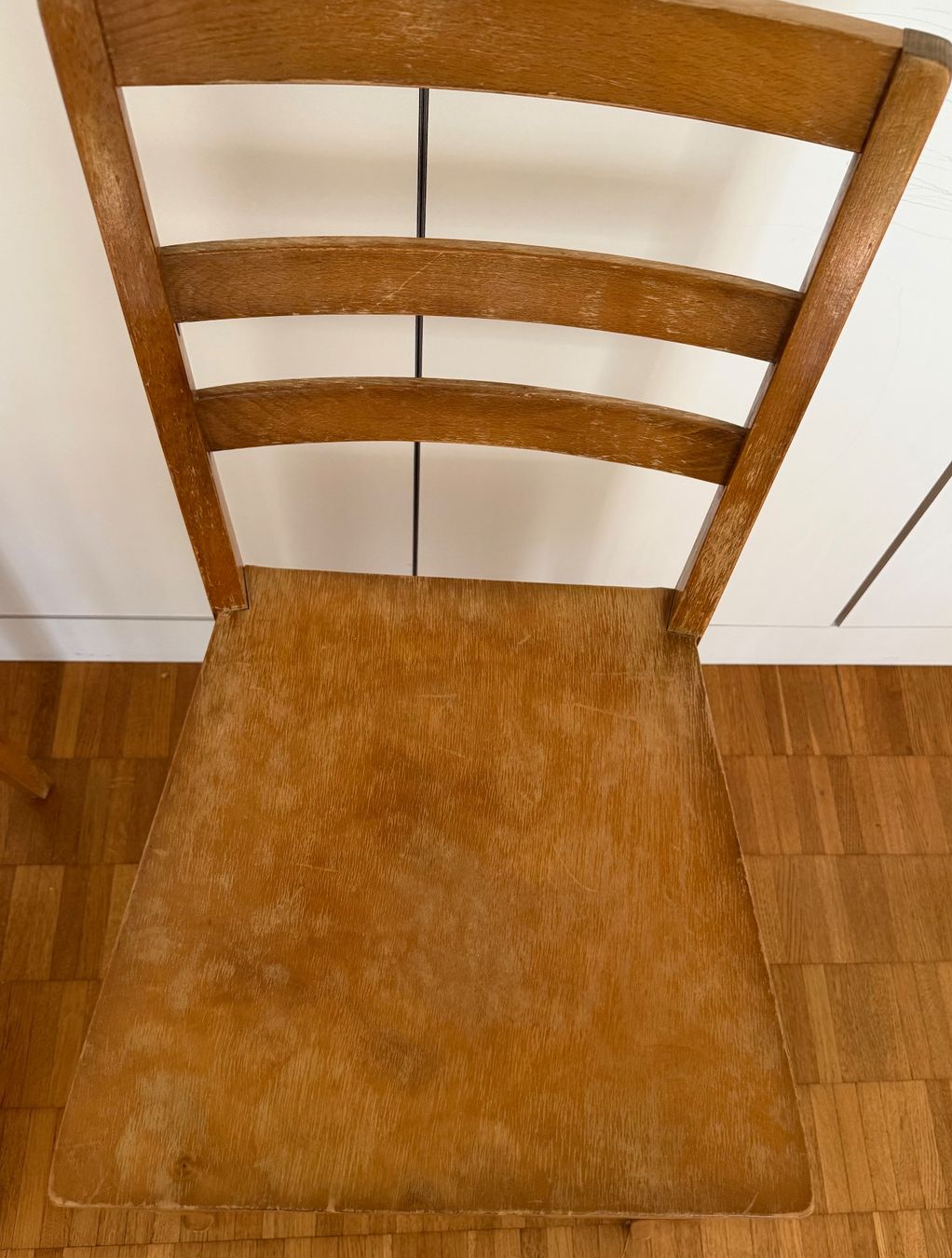 Chaises: 2 Holzstühle – D'occasion à Adliswil par fitzcarraldo 2