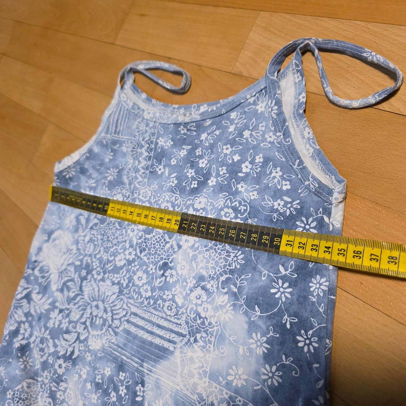 Tops: Längeres Top Gr. M Hellblau Print – Gebraucht aus Wald ZH von CapLux 3