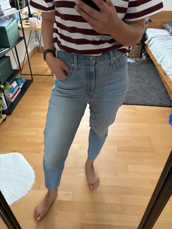 Levi's Jeans High Waisted Mom Size 30