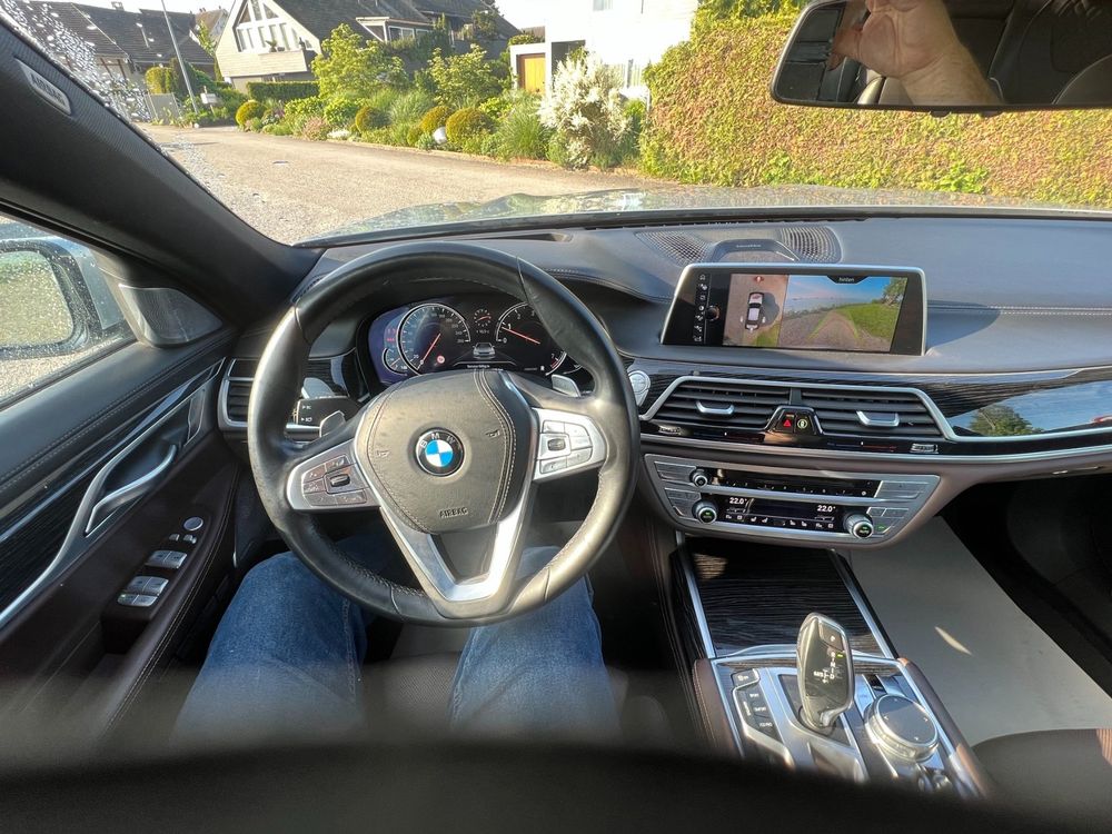 BMW 750i x-DRIVE 450PS / 4X4/ CH-FAHRZEUG/ TOP - AUSSTATTUNG | Kaufen ...