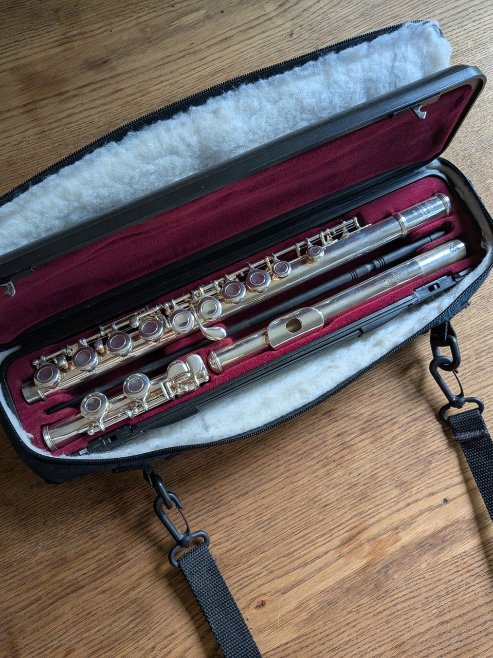 Yamaha Musikinstrumente: Querflöte Yamaha 311 Silberkopf 925 mit Koffer – Gebraucht aus Meiringen von elonel