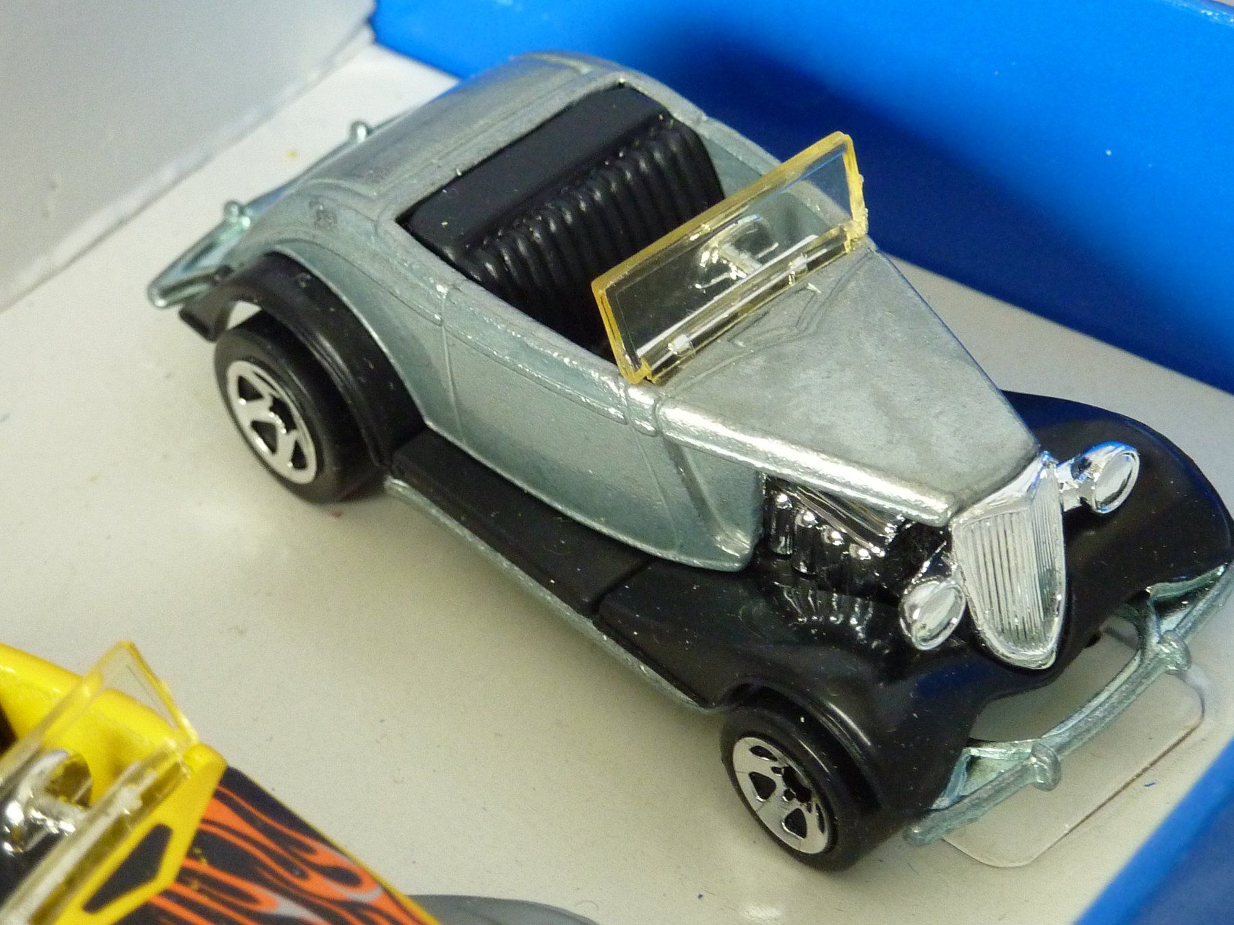Hot Wheels Modellautos: Ford Roadster 1933 Set 1:64 – Neu (gemäss Beschreibung) aus Dürrenäsch von Cobra1ch 5