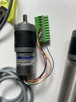 Système motorisé de précision pour projets d'électronique ho